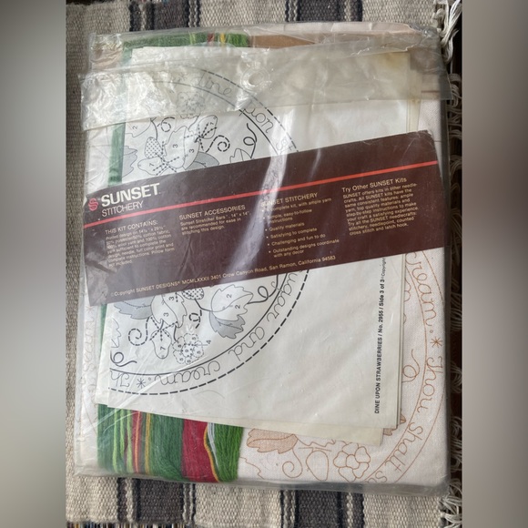 New in Bag Sunset Stitchery Dine upon Strawberries kit! - Picture 4 of 6